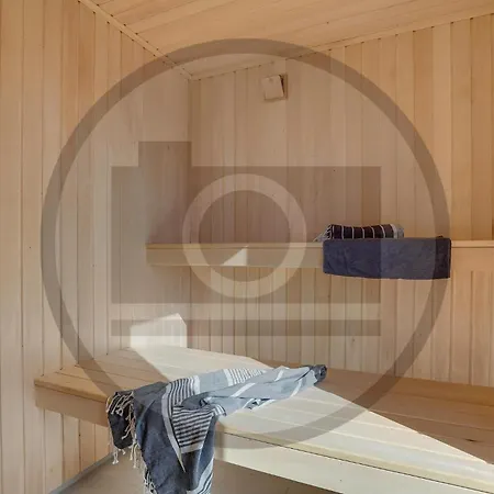 In With Sauna בית נופש Jesendorf