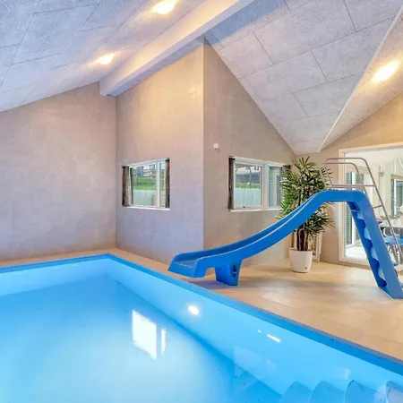 In With Sauna Jesendorf